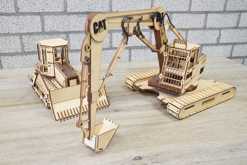 Laser cutting model construction crane in plywood
